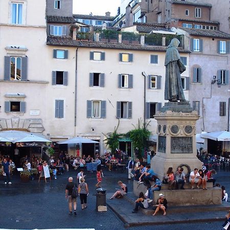 Apartmán Campo De' Fiori Řím Pokoj fotografie