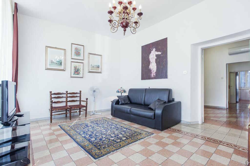 Apartmán Campo De' Fiori Řím Pokoj fotografie